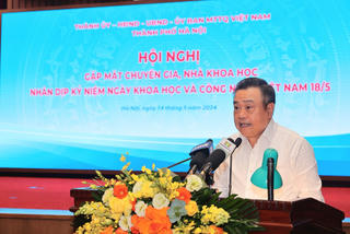 Chủ tịch Hà Nội: 'Lắng nghe ý kiến các nhà khoa học để phát triển Thủ đô'