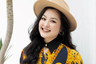 Hỏi chuyện nữ MC chuyên diện đồ 'si' lên hình