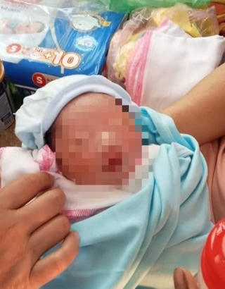 Hải Phòng: Bé trai sơ sinh bị bỏ rơi tại cổng cụm công nghiệp