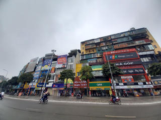 “Làm sạch” quảng cáo ngoài trời