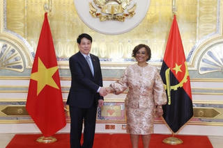 Chủ tịch nước Lương Cường hội kiến Chủ tịch Quốc hội Angola