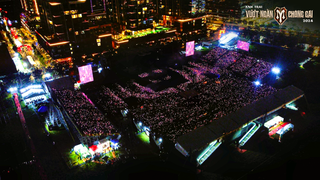 Xây dựng văn hóa thần tượng nhìn từ những Concert Việt đình đám