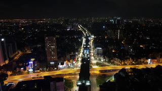 Hà Nội: Xuyên đêm hợp long nhịp cầu cuối đường Vành đai 2 trên cao