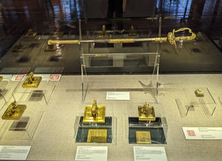 [ẢNH] Chiêm ngưỡng nhiều cổ vật quý hiếm được trưng bày tại bảo tàng lâu đời xứ Huế