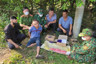 Quảng Trị: Bắt một đối tượng vận chuyển 18.000 viên ma túy