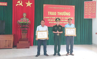 Quảng Nam: Khen thưởng ngư dân cứu người trong vụ tàu hàng tông tàu cá