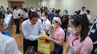 Tích cực chăm lo để người lao động đón Tết đầm ấm