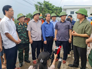 Phó Thủ tướng Trần Hồng Hà: ‘Chú trọng xử lý môi trường, ứng phó dịch bệnh, khôi phục sản xuất’