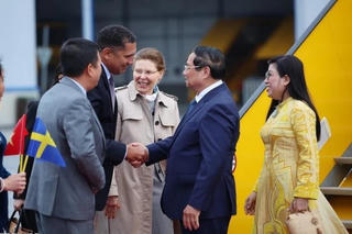 Thủ tướng Phạm Minh Chính tới Stockholm, bắt đầu thăm chính thức Thụy Điển
