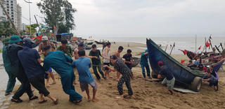 Chủ động ứng phó với bão Wipha