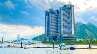 Ngân hàng rao bán, hạ giá trăm tỷ các resort vẫn không ai mua 