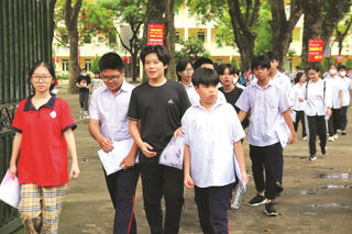 Tuyển sinh lớp 10 THPT: Băn khoăn thủ tục rút hồ sơ