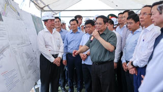 Lấy lại tốc độ cho ‘đầu tàu’