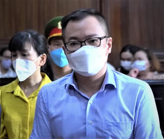 Cựu lãnh đạo SADECO bán rẻ đất công thế nào?