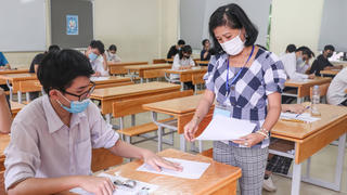 Băn khoăn phạt tiền trong môi trường sư phạm