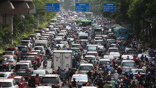 Tuyến đường Nguyễn Trãi vẫn ùn tắc dù thí điểm nhiều giải pháp