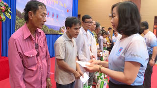 Cà Mau: Hơn 7.600 người nhận hỗ trợ Covid-19 bị trùng lặp, xử lý thế nào?