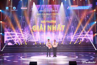 Trao giải cuộc thi sáng tác Bài ca giao thông đi cùng năm tháng