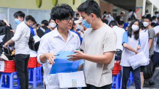 Kỳ thi tốt nghiệp THPT: Thí sinh tự tin bước vào ngày thi thứ hai