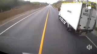 Xác minh, xử lý xe tải ‘vượt ẩu’ trên cao tốc Cam Lộ - La Sơn