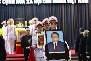 Lễ đưa tang nguyên Chủ tịch nước Trần Đức Lương tại Hà Nội