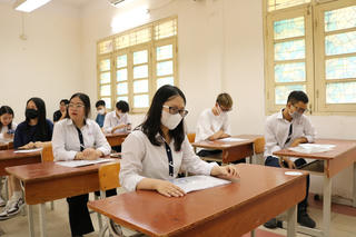 Thi tốt nghiệp THPT năm 2025: Đổi mới về ‘chất’ hay số môn thi?
