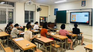 Bồi dưỡng giáo viên trước áp lực tự đổi mới