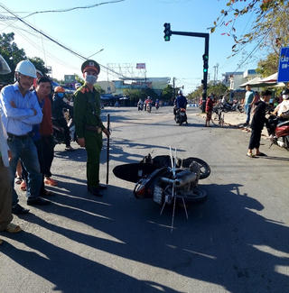 Ngăn chặn 2 nhóm thanh, thiếu niên mang hung khí đánh nhau