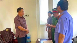 Đắk Lắk: Khởi tố Chủ tịch thị trấn M’Drắk về hành vi lạm quyền trong khi thi hành công vụ