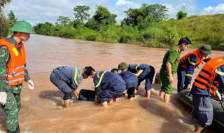 Lạng Sơn: Tìm thấy thi thể 2 nạn nhân bị nước cuốn trôi
