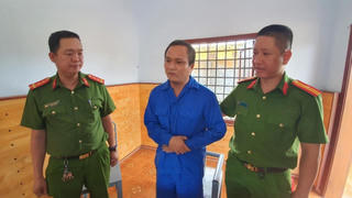 Đắk Lắk: Bắt đối tượng theo dõi người rút tiền, đập kính ô tô trộm 630 triệu đồng