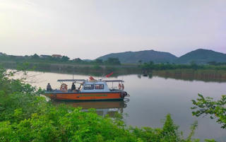 Chìm thuyền trên sông, 2 vợ chồng chết đuối thương tâm