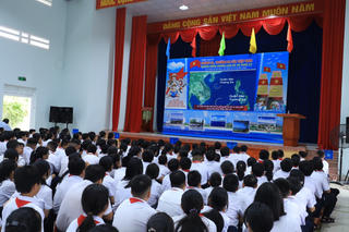 Khánh Hòa: Khai mạc triển lãm ‘Hoàng Sa, Trường Sa của Việt Nam- Những bằng chứng lịch sử và pháp lý’