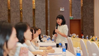 Đối thoại về xây dựng và thực hiện chính sách nữ của Công đoàn ngành