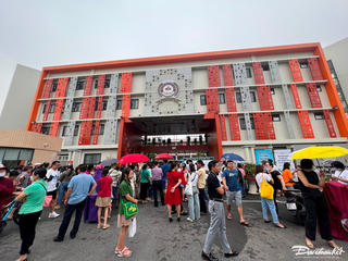 Sĩ tử tranh suất vào lớp 6 trường 'hot' tại Hà Nội