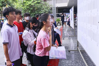 Tuyển sinh đại học 2025: 'Quay xe' xét tuyển khối C00