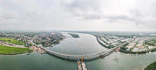 Hiện trạng hai cây cầu hơn 500 tỷ đồng đang được thi công ở Quảng Bình