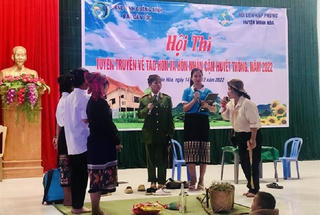 Xóa bỏ tình trạng 'cô dâu 16 tuổi'