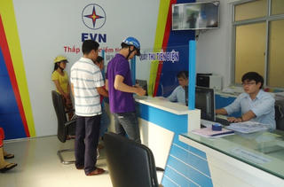 Xử lý việc chậm trể nộp tiền điện như thế nào cho phù hợp?