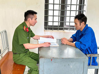 Phú Thọ: Khởi tố 2 đối tượng lừa đảo bằng thủ đoạn ‘bao luật’ cho phương tiện vận tải vi phạm