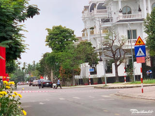 Cảnh sát phong tỏa nhà cựu chủ tịch tỉnh Quảng Ngãi