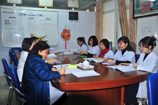 Tuyên Quang: Luôn chăm sóc bệnh nhân như người thân ruột thịt