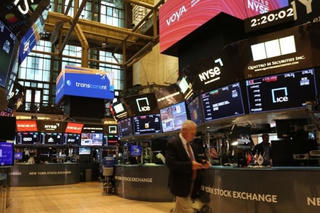 Chứng khoán Mỹ cao kỷ lục sau thỏa thuận thương mại với Việt Nam