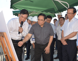 Thủ tướng Phạm Minh Chính làm việc với UBND TP HCM về giải ngân vốn đầu tư công