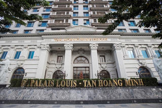 Tân Hoàng Minh rao bán 5 dự án để trả nợ
