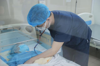 Covid-19 tăng trở lại: Không hoảng hốt, cũng không nên xem nhẹ