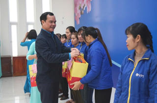 Đa dạng các hoạt động chăm lo cho người lao động