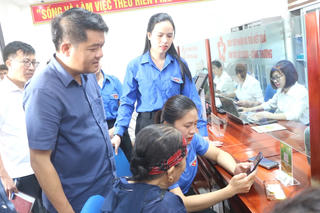 Tuổi trẻ Hà Tĩnh tích cực hỗ trợ người dân ‘tương tác số’