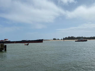 Cứu hộ thành công tàu hàng hơn 3.000 tấn mắc cạn trên vùng biển Quảng Trị