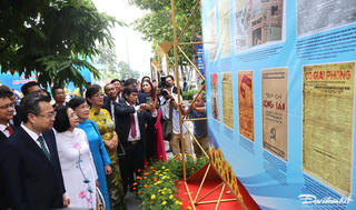 Khai mạc triển lãm 'Báo chí cách mạng Việt Nam – Một thế kỷ đồng hành cùng dân tộc'